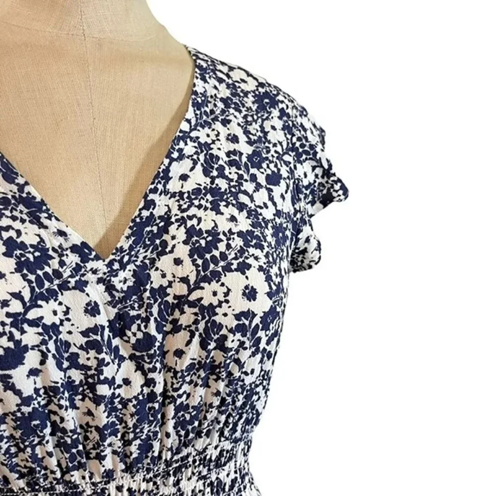 Closet Closing Sale! Rails dress women's XS blue white floral Tara short sleeve - Picture 3 of 9
